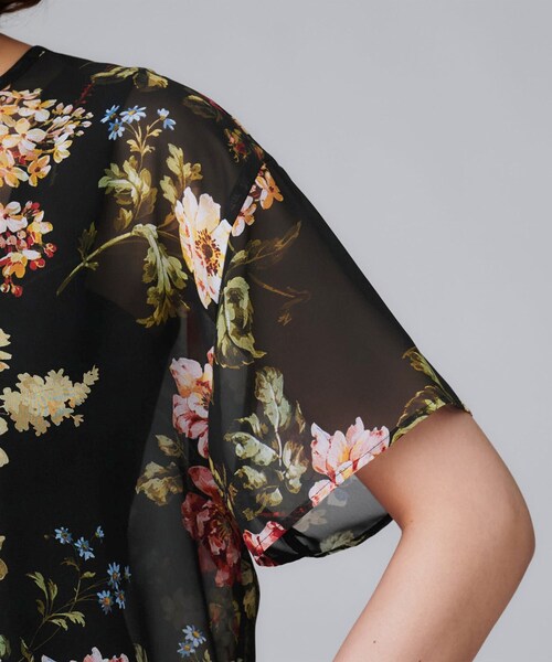 UNTITLED（アンタイトル） ブラウス シャツ 「セットアップ可/花柄