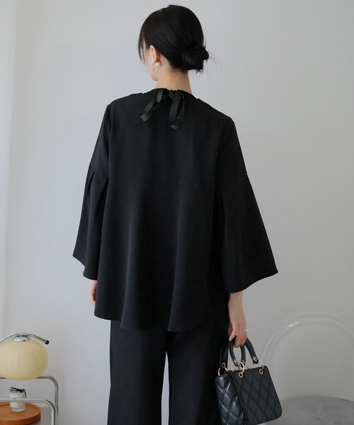 【美品】theory ブラックフォーマル セットアップ パンツスーツ フレア 黒 Doula Doula（ドゥーラドゥーラ） セットアップ 「3ピーススーツ