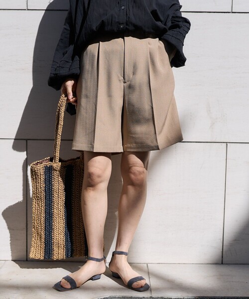 セザンヌ リネン＆シルク混紡 タック入り ショートパンツ ESTNATION / リネンシルク ショートパンツ｜ESTNATION ONLINE
