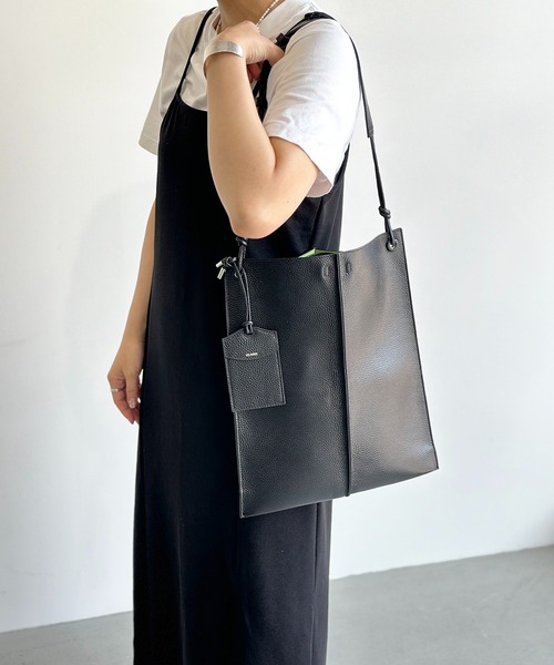BEAUREレザーショルダーバッグ Beau're ショルダーバッグ バッグ BEAURE ヴュレ カウレザー