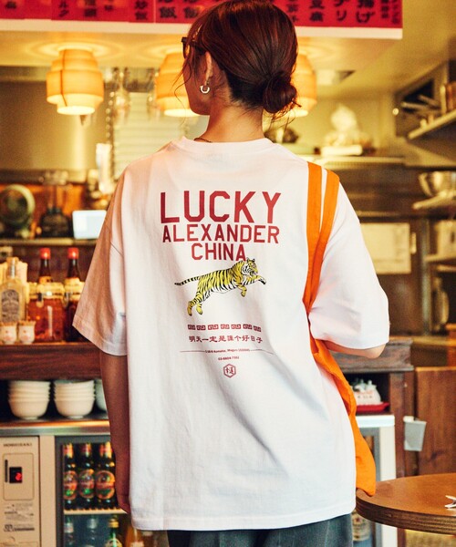 アレキサンダーM ロゴ プリント クルーネック T シャツ FREAK'S STORE tシャツ 限定展開 LUCKY ALEXANDER CHINA×FREAK'S
