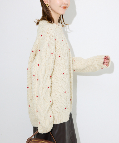 新品未使用タグ付　SLOBE IENA rribon ニット　白 WEB/一部店舗限定》ribbon ニット（ニット／セーター）｜SLOBE