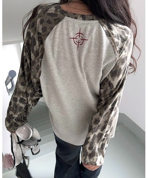 SHEENA（シーナ） tシャツ カモフラ柄ラグランスリーブワッフルロンT