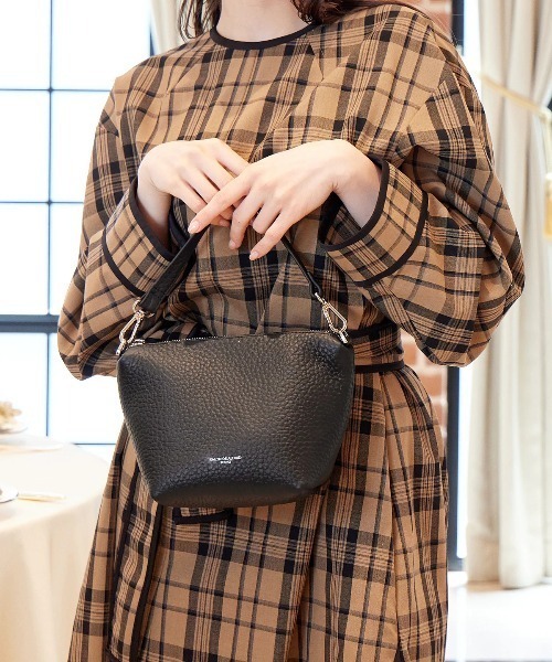 SALON DE ALFURD TOKYO（サロン・ド・アルファード） ショルダーバッグ