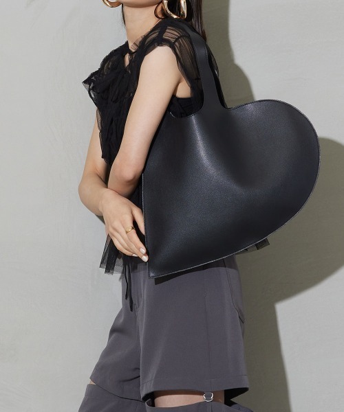 SEN TOKYO ショルダーバッグ バッグ 甘さを抑えたモダンバッグ。PU 