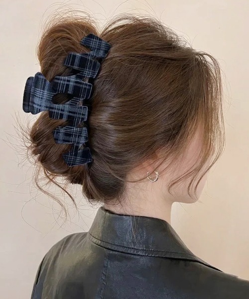 ヘアクリップ 「 ammy. / エイミードット 」 チェック柄 うねうね