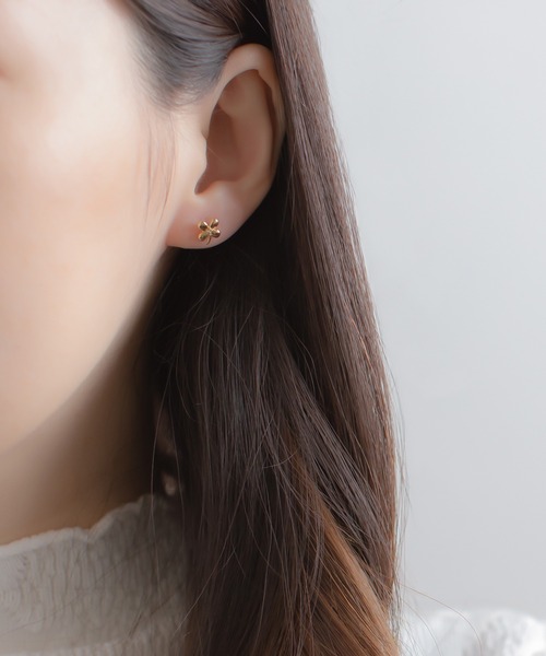 【新品未使用箱付き】BLOOMブルームK10イエローゴールドアメリカンピアス BLOOM（アクセサリー） ピアス K10 イエローゴールド チェーン