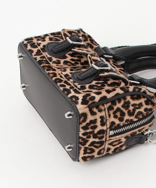 Dr.Martens レオパード柄ヘアオンレザートップハンドルバッグ トップ ハンドル バッグ