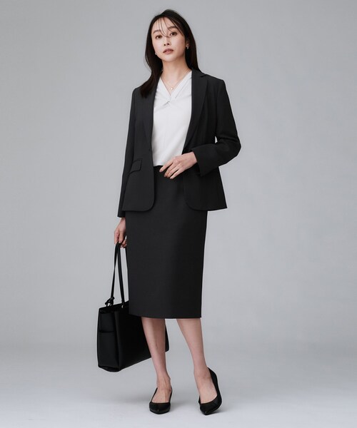 【最終価格】【24時間以内発送】UNTITLED
アンタイトル ロングワンピース UNTITLED ブラウス シャツ Vネックブラウス レディース