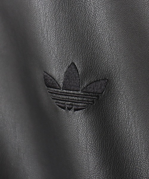 adidas（アディダス） コート ジャケット adidas PLEATHER 3STRIPES