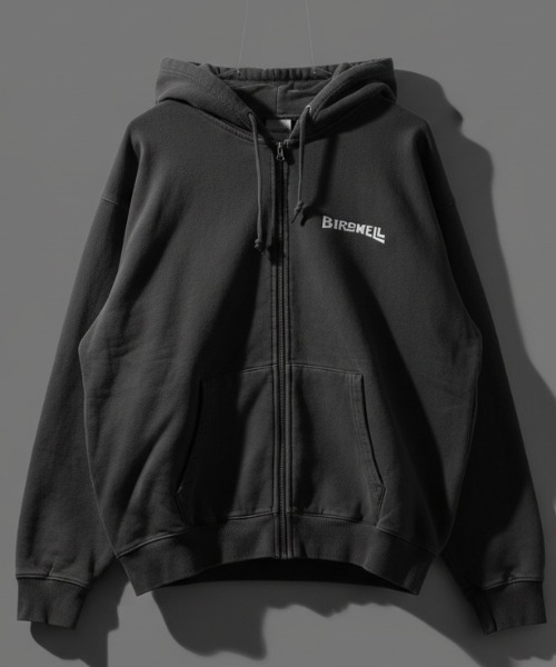 パーカー 「BIRDWELL/バードウェル」WORDMARK LOCKUP PGM ZIP HOODIE-JP　日本別注　ピグメント加工　ブランドロゴ