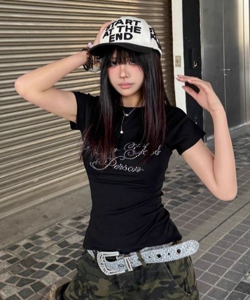 最終再値下げ！DIESEL ラインストーン半袖Tシャツ 新品タグ付き DIESEL (ディーゼル) メンズ Tシャツ 半袖 ラインストーンロゴ クルー