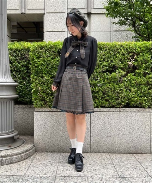axes femme POETIQUE スカート ベルト付タックミニスカート レディース