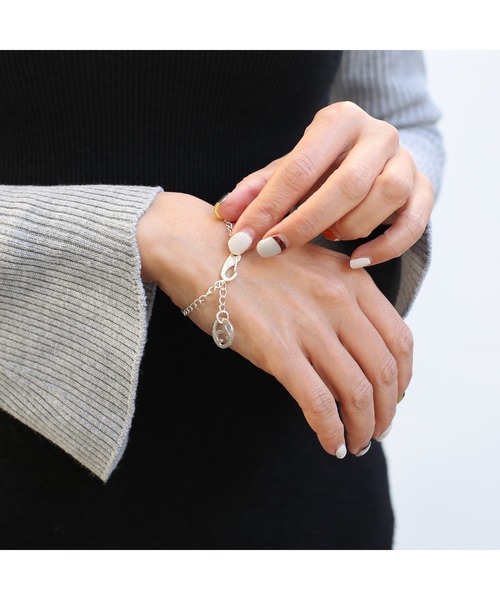 SWAROVSKI - ジョジョの奇妙な冒険　スワロフスキーブレスレット　値下げしました！ SWAROVSKI - ジョジョの奇妙な冒険 スワロフスキーブレスレット