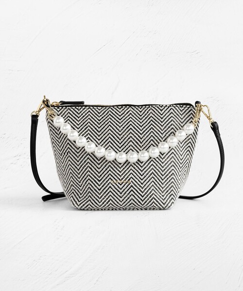 トッカ ショルダーバッグ - ベージュ×黒 TOCCA（トッカ） ショルダーバッグ バッグ PETITE REVE POCHETTE