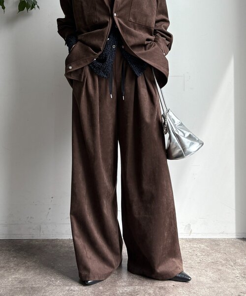 DouDou（ドゥドゥ） パンツ スウェードタックパンツ レディース