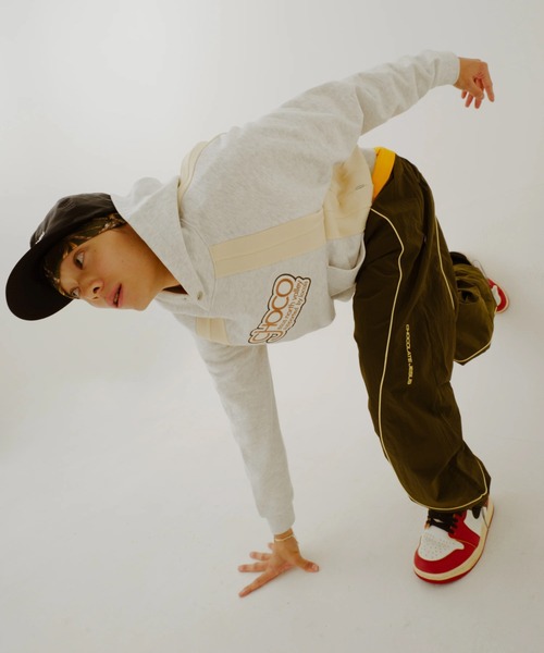 Chocolate Jesus パンツ CJ PERFORMANCE TRACK PANTS メンズ