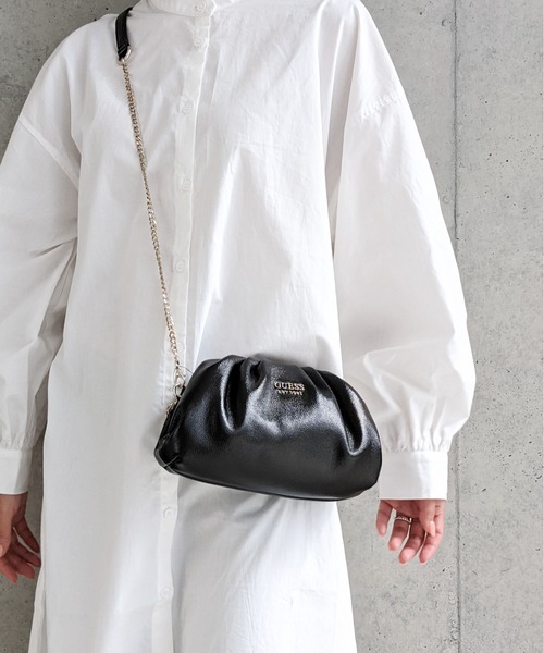 GUESS ショルダーバッグ バッグ GUESS/ゲス 型押しフェイク