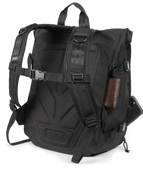 リュック CHROME/クローム バックパック 防水バッグ WARSAW MEDIUM 25L BG333BK CHROME/クローム バックパック 防水バッグ WARSAW MEDIUM 25L