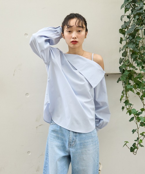 EMMA ROUGE VIF 【一部店舗限定】アシメオフショルブラウス EMMA ROUGE VIF 【一部店舗限定】アシメオフショルブラウス