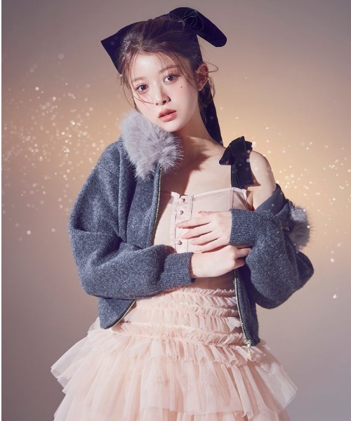 SNIDEL 【新品タグ付き】ファーニットフーディ SNIDEL（スナイデル） パーカー Sustainableファー付きニットパーカー