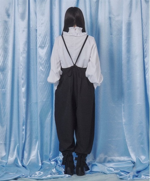 fickle bebe フリルオーバーオール　サイズ1 fickle bebe フリルオーバーオール サイズ1