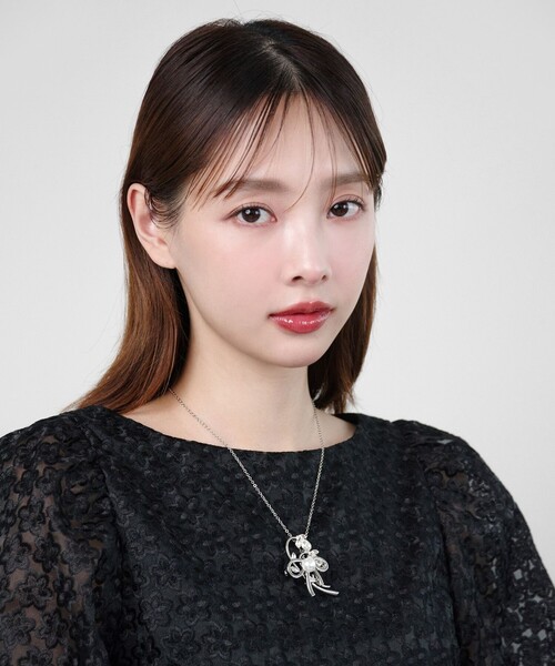 TOCCA（トッカ） ブローチ RIBBON＆FLOWER BROOCH NECKLACE 2セット