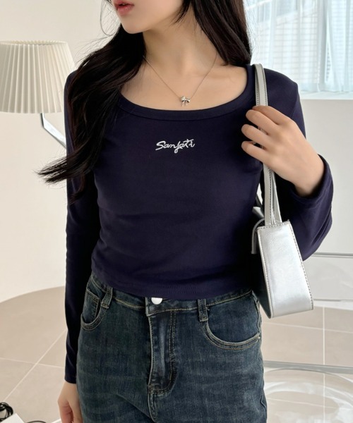 Ada. tシャツ センターロゴ クロップド丈 長袖Tシャツ レディース
