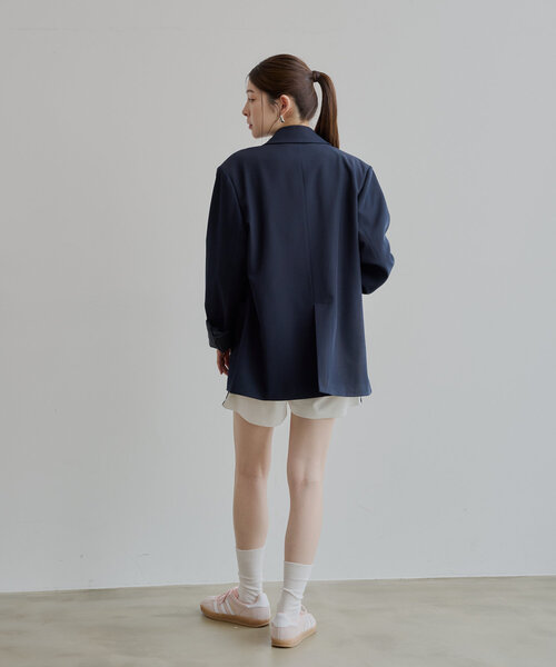 【Chico】ロゴブローチ付きオーバーシングルジャケット※ほのかさん専用 ロゴブローチ付きオーバーシングルジャケット | Chico(チコ