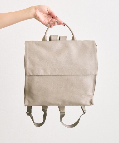 【タグ付き・新品未使用✨】イオペレ イアパピヨネ リュック レザー 保存袋付き ear PAPILLONNER（イア パピヨネ） デイバック リュック 「本革/A4