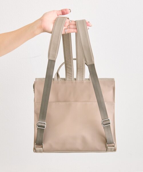 ear PAPILLONNER（イア パピヨネ） デイバック リュック 「本革/A4