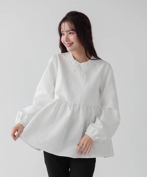 Fit more（フィットモア） ジャガードレース襟ペプラムトップス