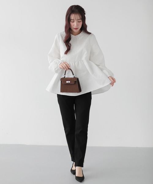 Fit more（フィットモア） ジャガードレース襟ペプラムトップス