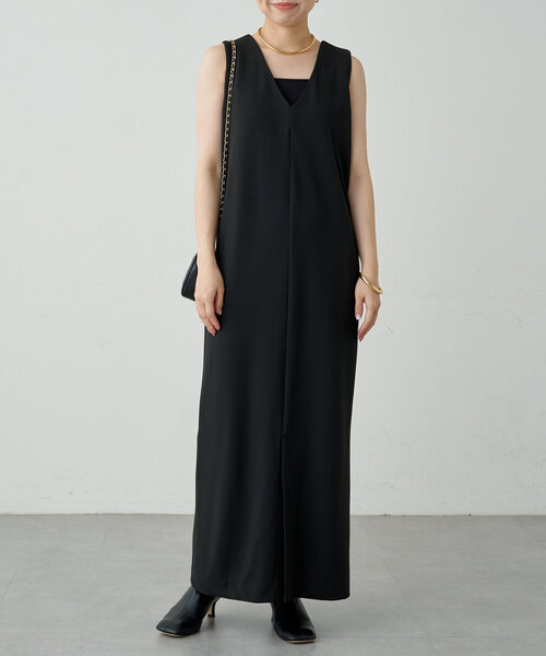 ラウンジドレスノースリーブ ロングワンピース ブラックM size新品未使用 ラウンジドレスノースリーブ ロングワンピース ブラックM size新品未