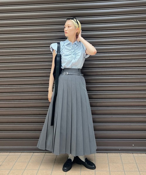 スカート MEDI LOW BELT PLEATS SKIRTの画像