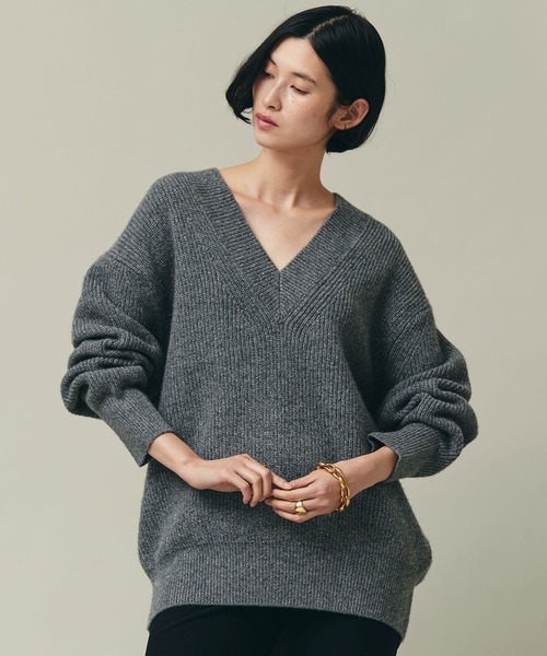 Curensology（カレンソロジー） Vネックニット FREE シルバー