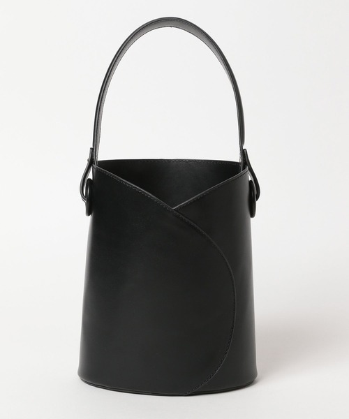 スカーフ付き黒ショルダーバッグ GRL（グレイル）の「2Wayレオパード柄スカーフ付きミニスクエア