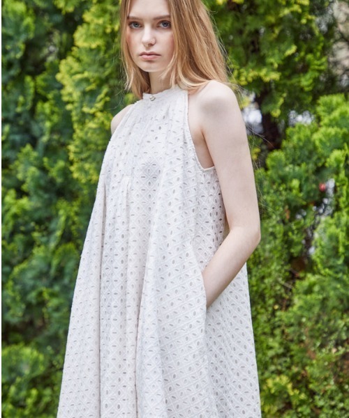 ERADIE（エラディエ） ワンピース Cotton lace halterneck one-piece