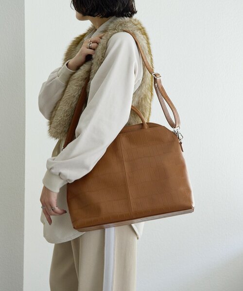 ear PAPILLONNER（イア パピヨネ） ボストンバッグ 「本革/2way/A4