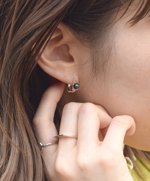 e.m.（イーエム） ピアス SILVER925ブラックパールフープピアス