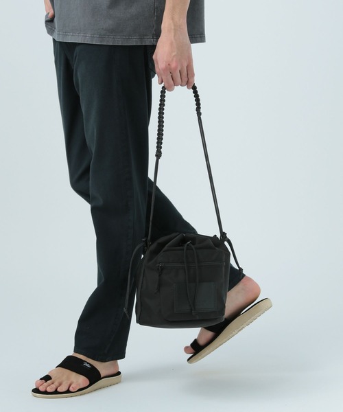 BAYFLOW ショルダーバッグ 2WAYマクラメ巾着 メンズ : ZOZOTOWN