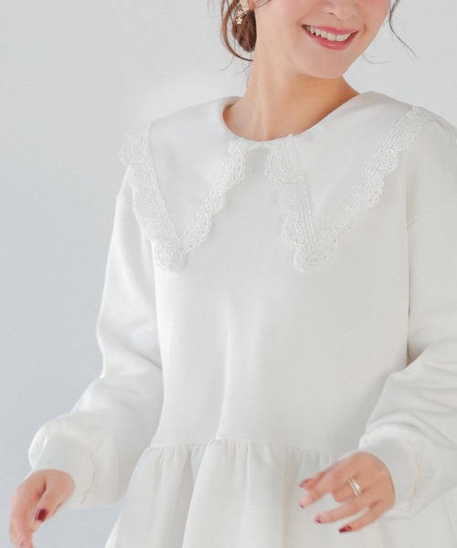 Fit more（フィットモア） トレーナー スウェット レース襟ペプラム