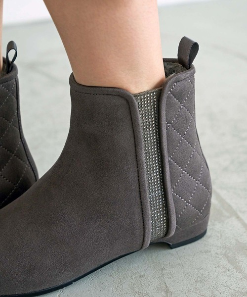 Riz raffinee（リズ ラフィーネ） ブーツ ビジュー付きキルティング