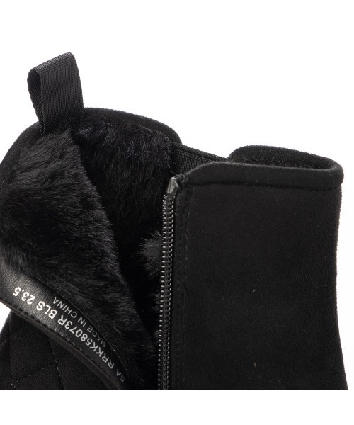 Riz raffinee（リズ ラフィーネ） ブーツ ビジュー付きキルティング