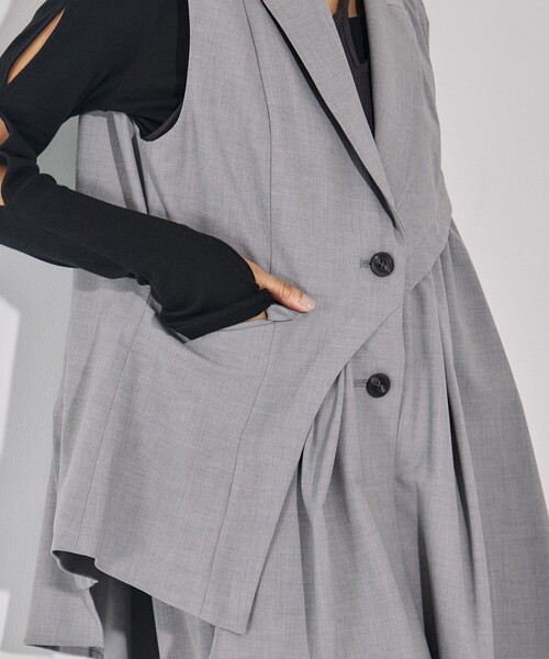 UNITED TOKYO アレンジオーバーベスト ジレ UNITED TOKYO（ユナイテッドトウキョウ）の「アレンジオーバーベスト