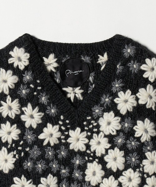 Pheeta（フィータ） ベスト ジレ 「Pheeta」Clara フラワー ニット