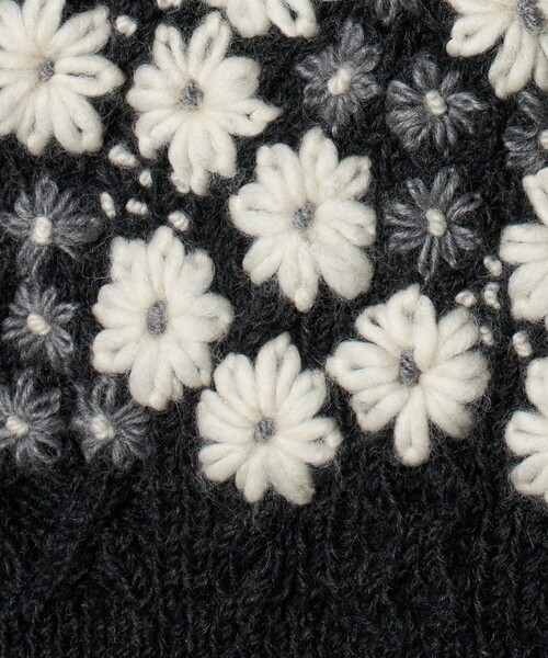 Pheeta（フィータ） ベスト ジレ 「Pheeta」Clara フラワー ニット