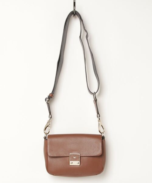 ANYA HINDMARCH（アニヤ・ハインドマーチ） ショルダーバッグ