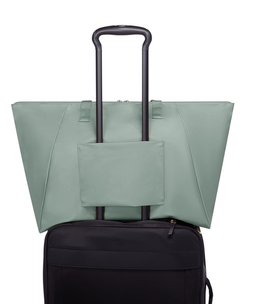TUMI（トゥミ） トートバッグ VOYAGEUR ジャスト・イン・ケース