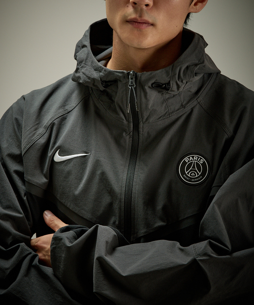 Nike Paris Saint-Germain ウィンドブレーカー NIKE（ナイキ） マウンテンパーカー ウインドブレーカー 「NIKE
